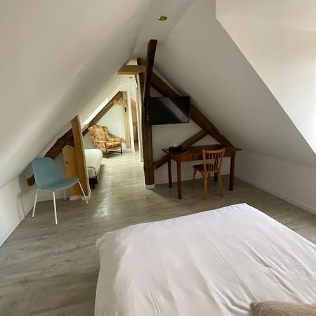 L'annexe du Château de Saint Genix Saint-Genix-sur-Guiers Exterior foto